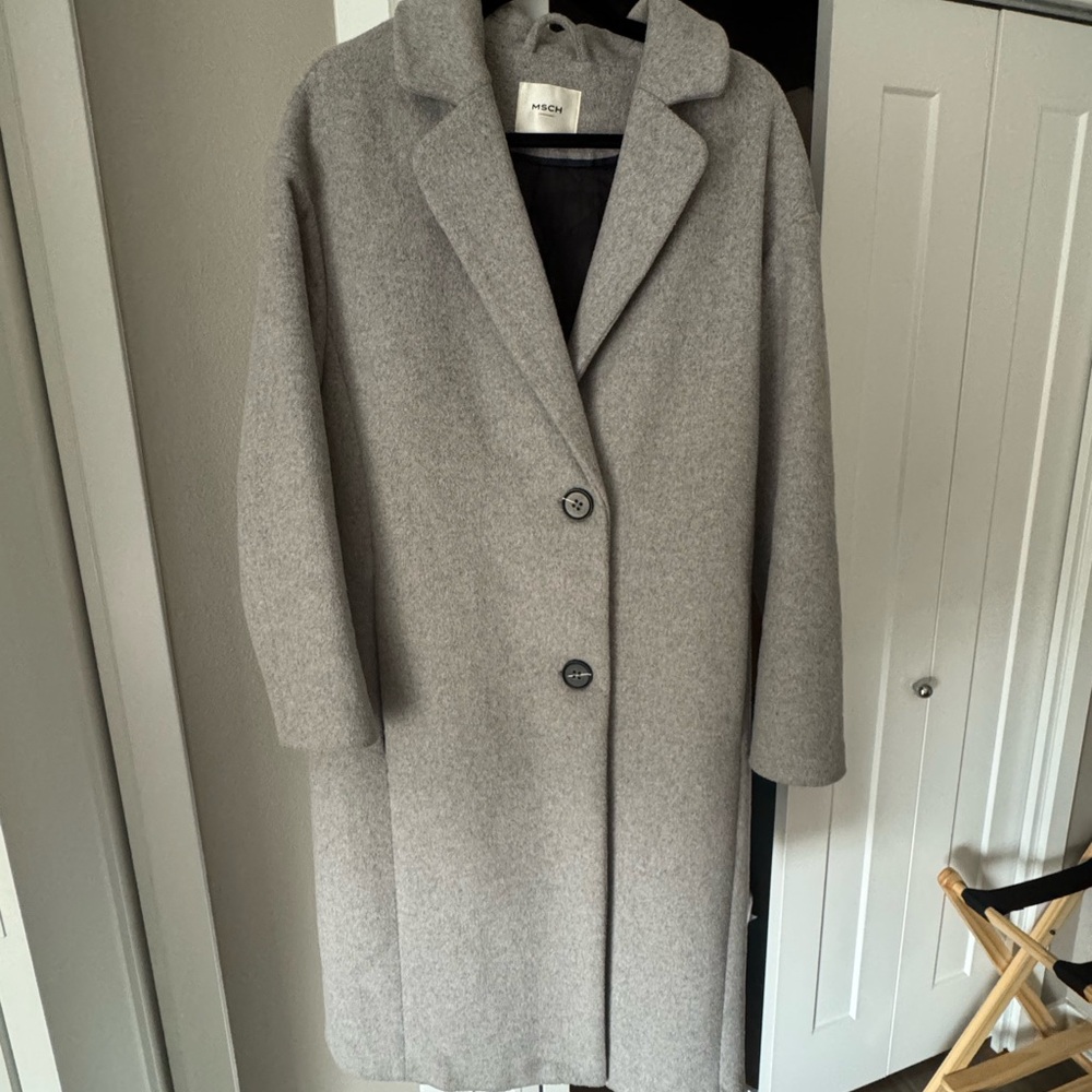 Stylish Gray Overcoat